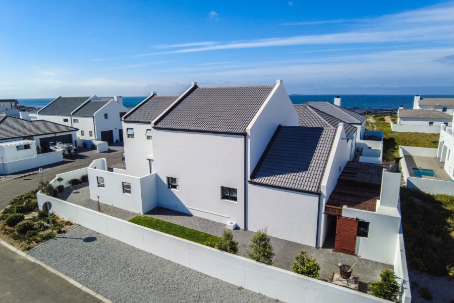 3 Bedroom Property for Sale in Sandy Point Beach Estate Western Cape